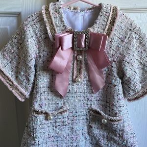 The most beautiful dress ever! Pearls, gold, pink detail! A dress for a princess